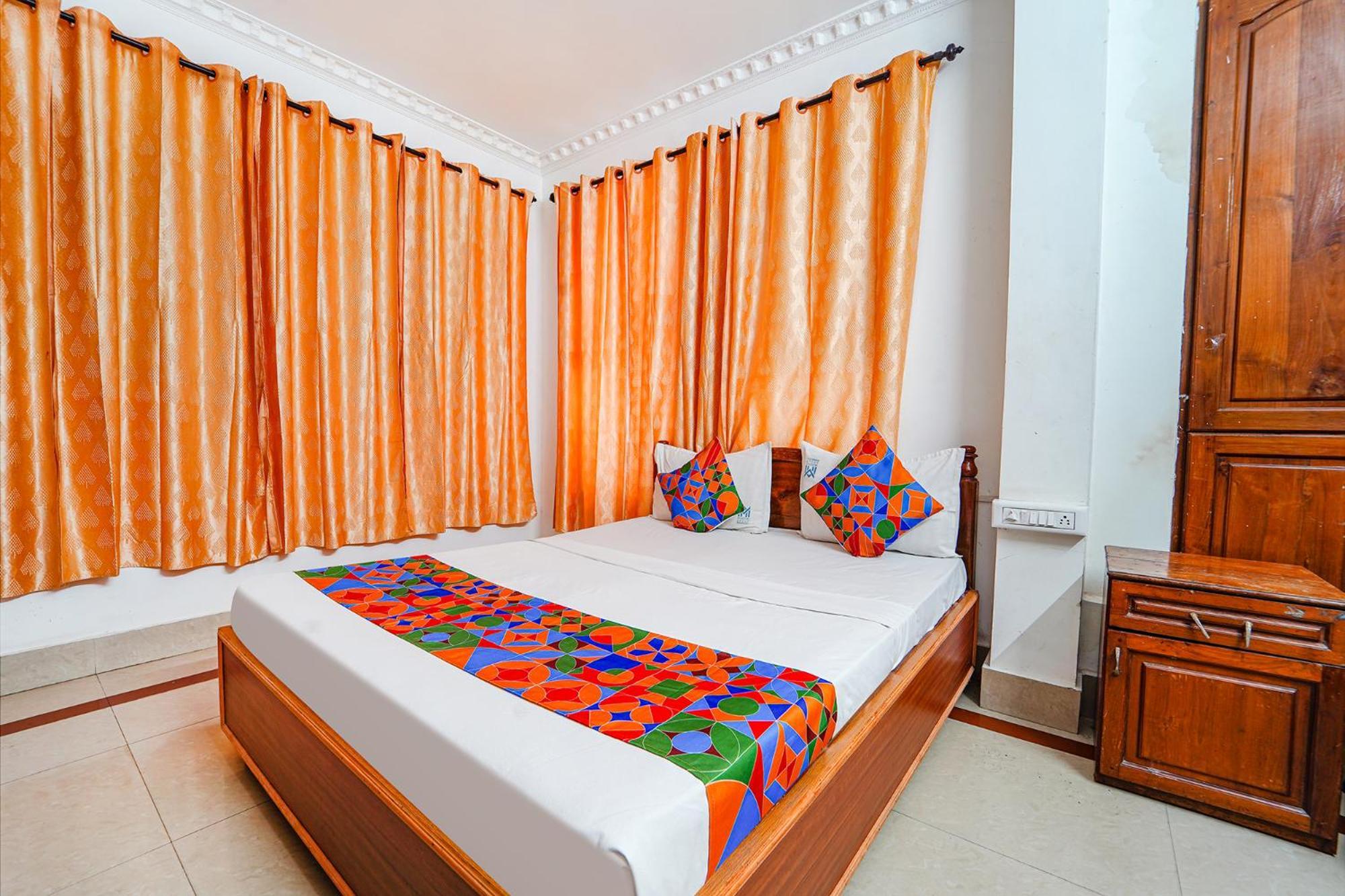 Fabexpress Majestic Inn Thiruvananthapuram Екстериор снимка