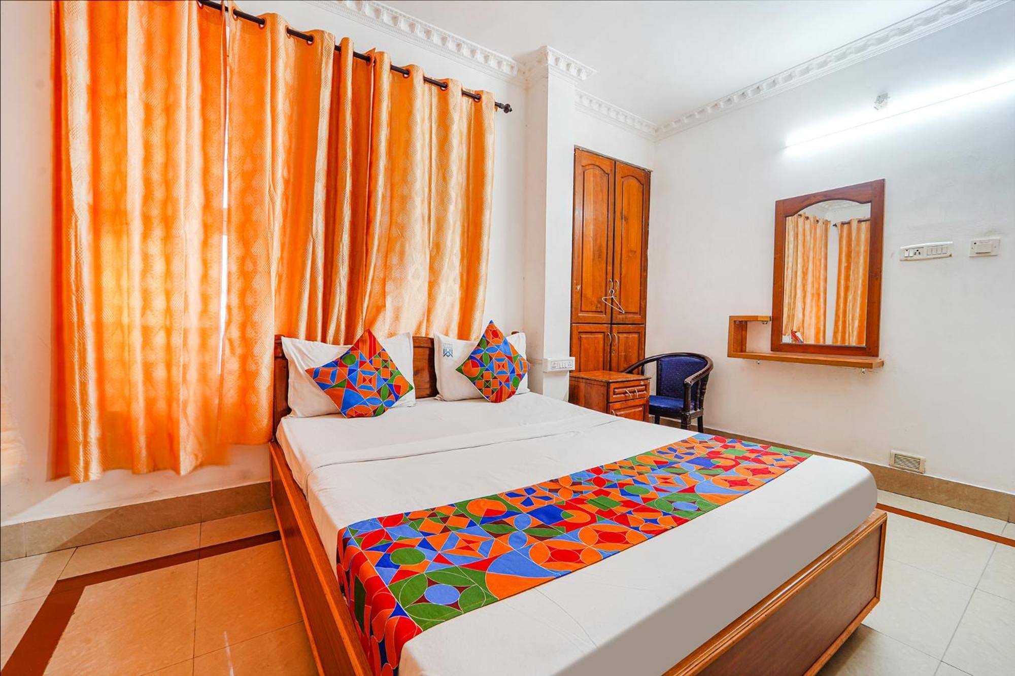 Fabexpress Majestic Inn Thiruvananthapuram Екстериор снимка